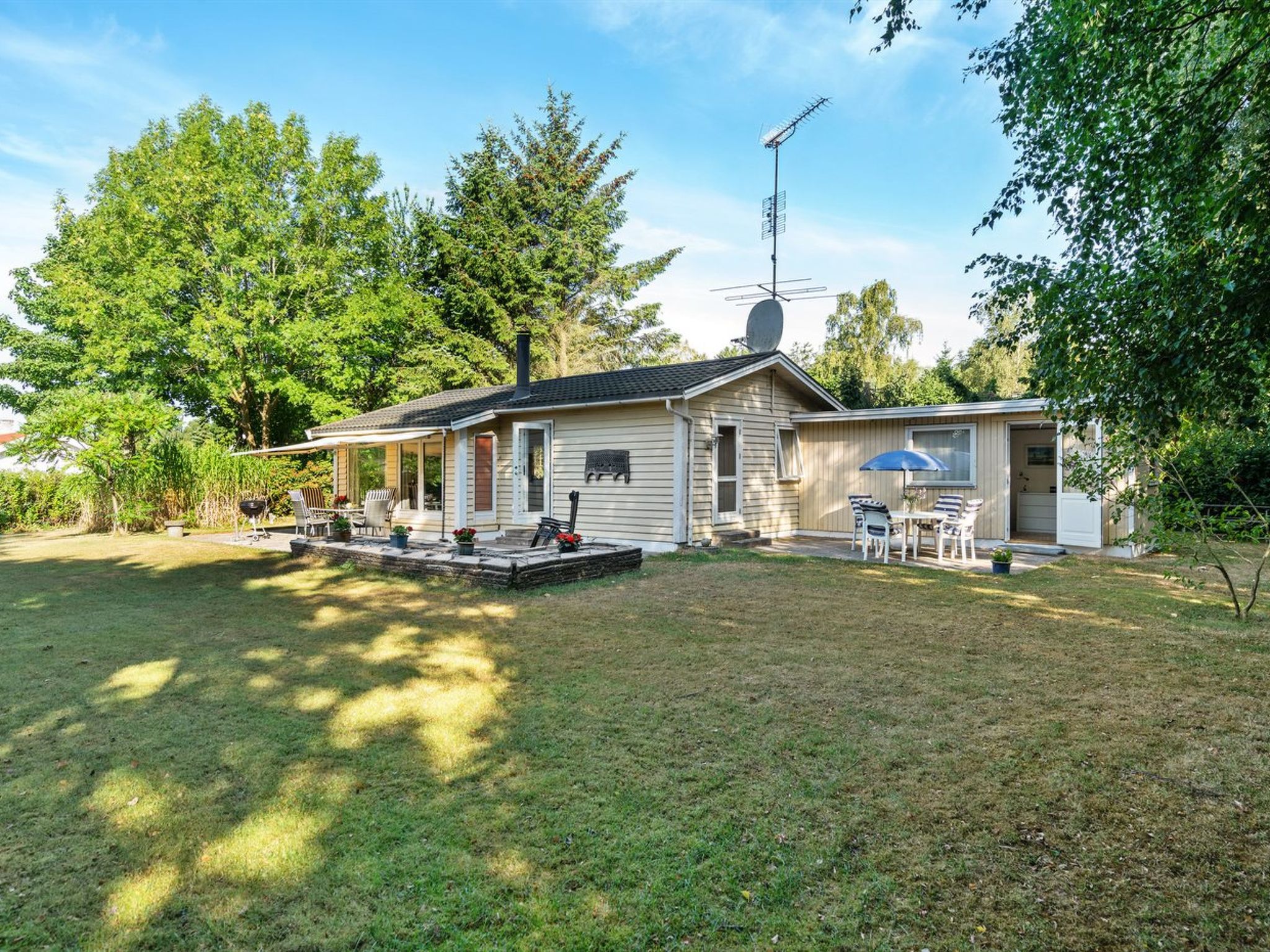 "Guthbrand" - 900m from the sea - Buiten