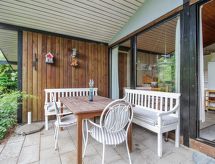 Op 900 m van zee: Sfeervol vakantiehuis Maya in Gilleleje - thumbnail 2