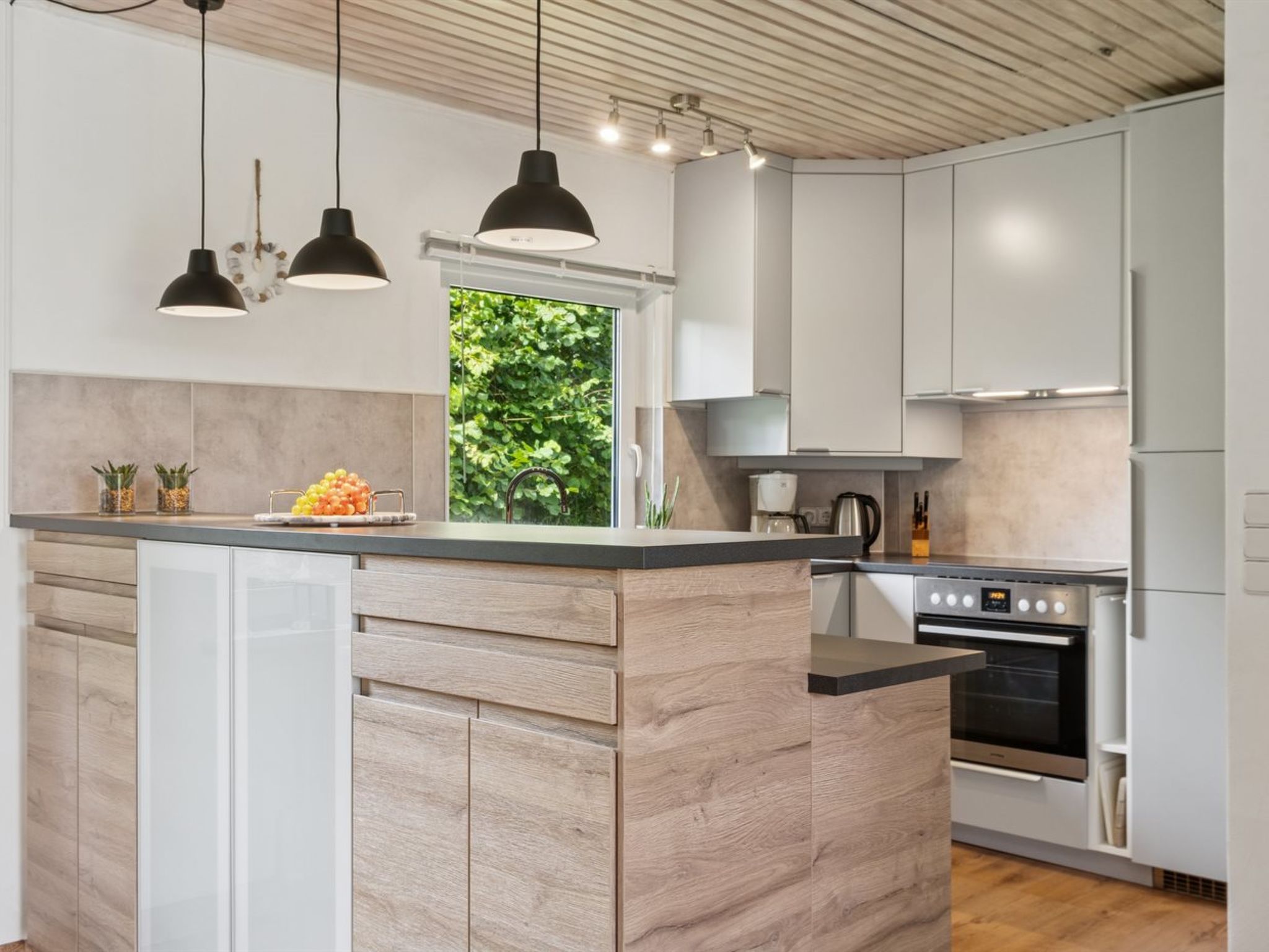 "Merit" - 800m from the sea-Binnen