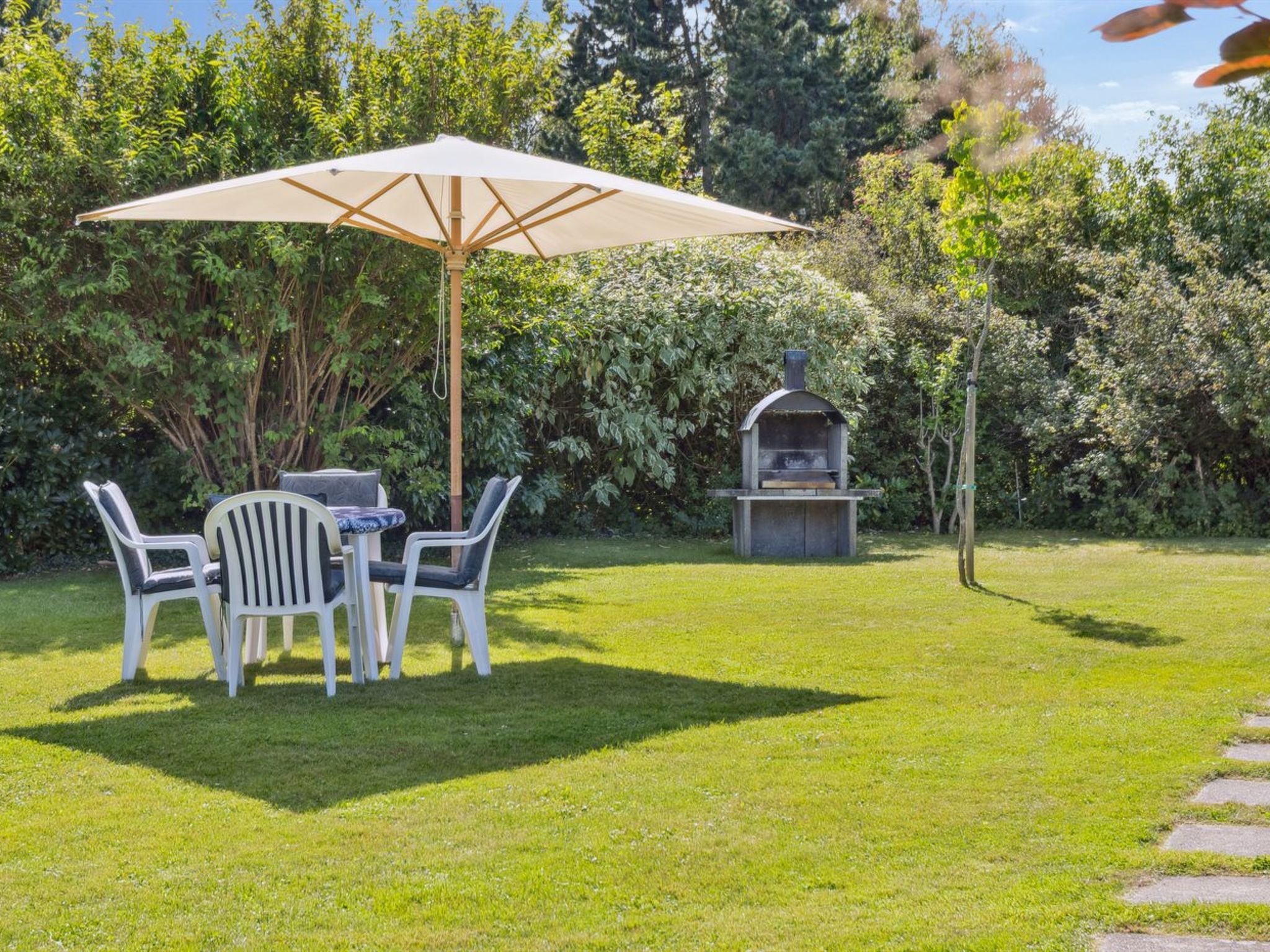"Merit" - 800m from the sea - Buiten