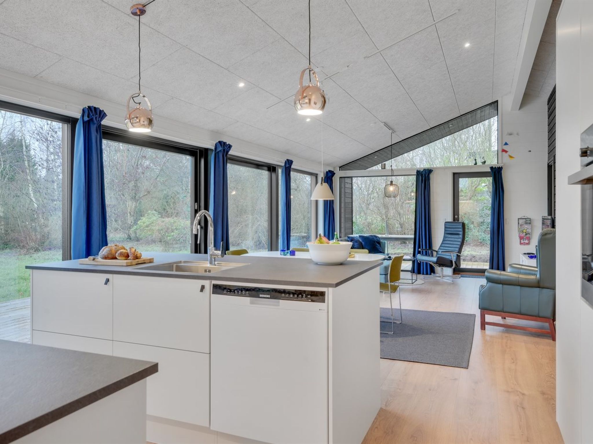 "Ilvy" - 850m from the sea-Binnen