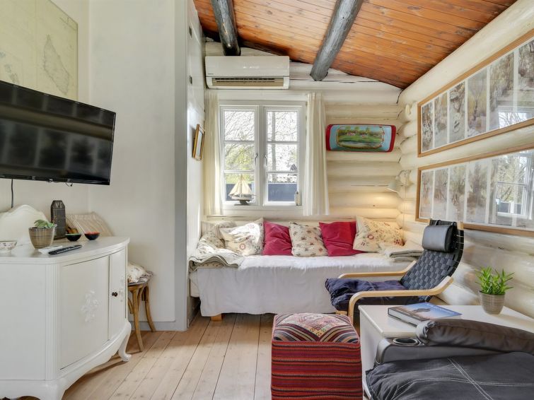 Search and Stay destination Gilleleje, Denmark from . "Gunnhild" - 500m from the sea in Sealand
