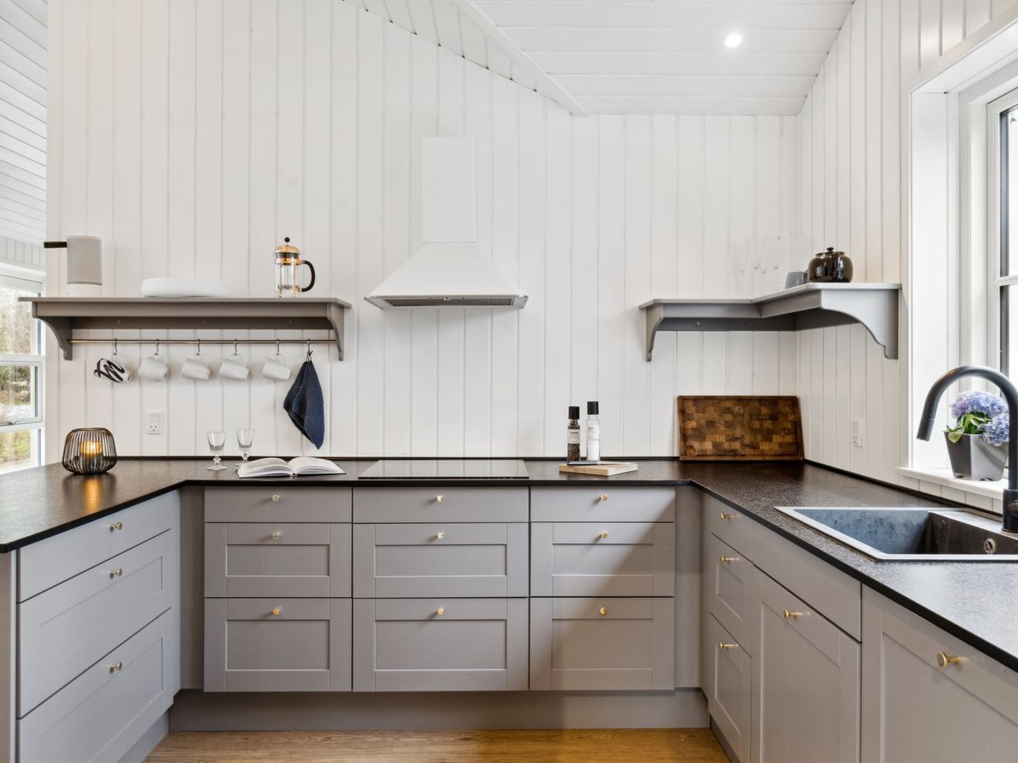"Loviisa" - 850m from the sea - Binnen