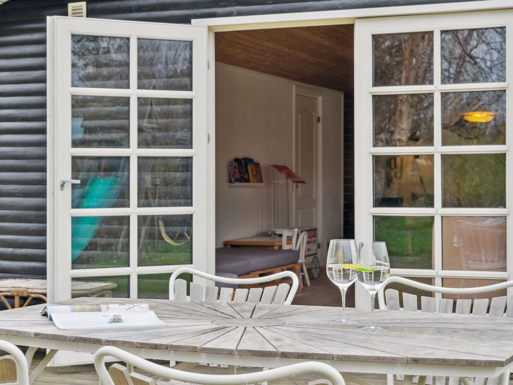 "Kara" - 450m from the sea - Buiten