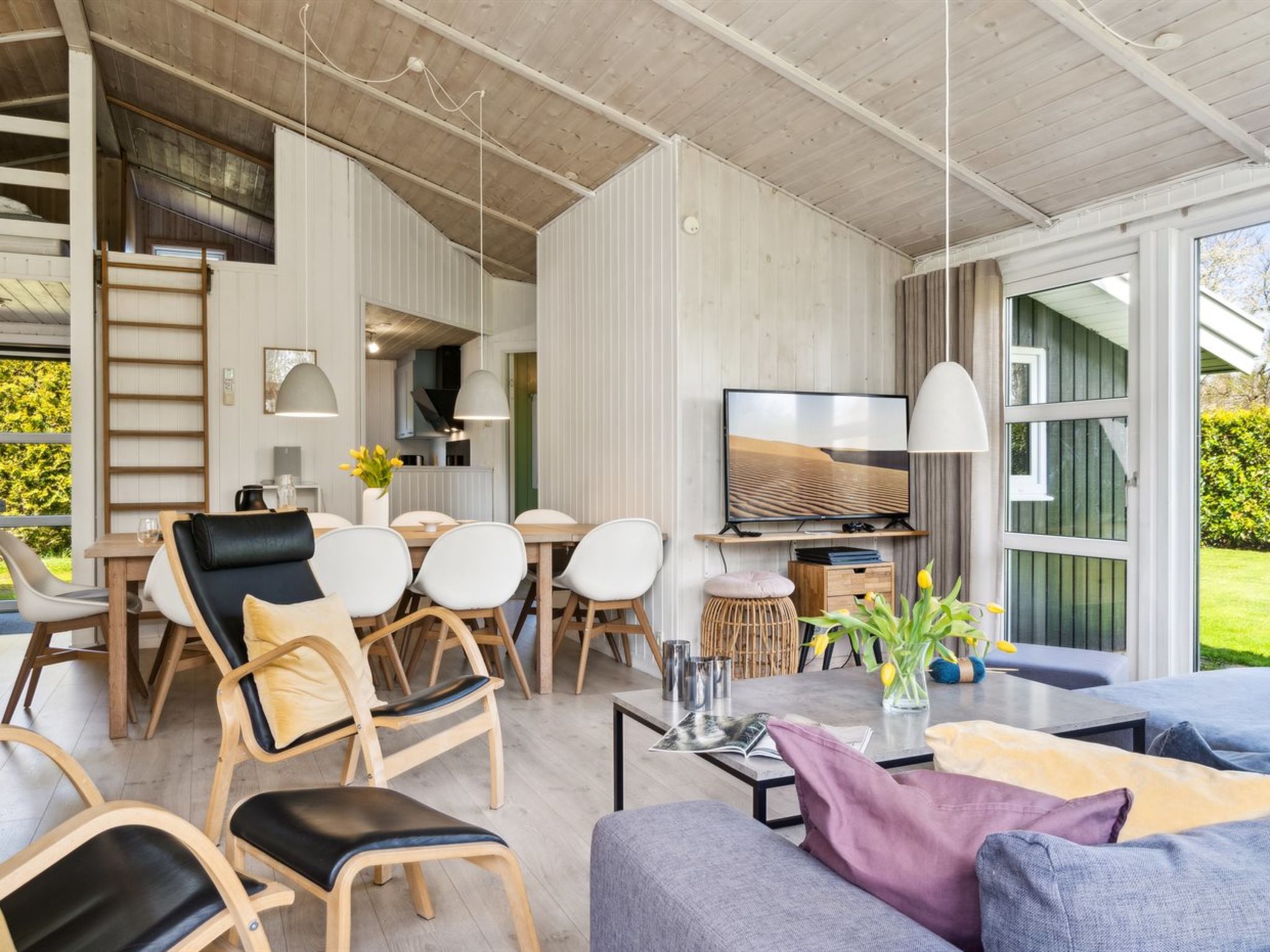"Amiira" - 500m from the sea - Drinnen