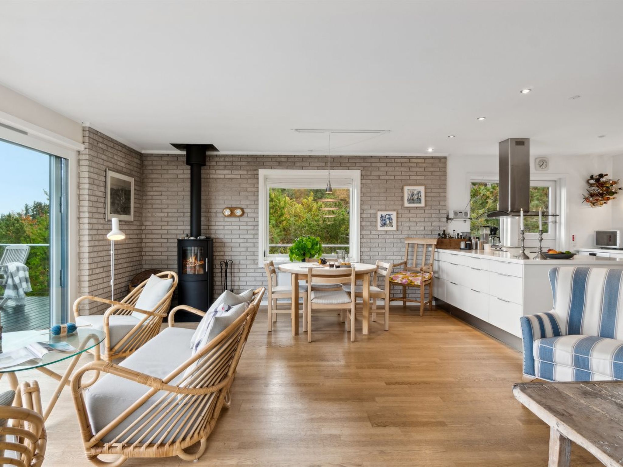 "Kaleva" - 100m from the sea - Binnen