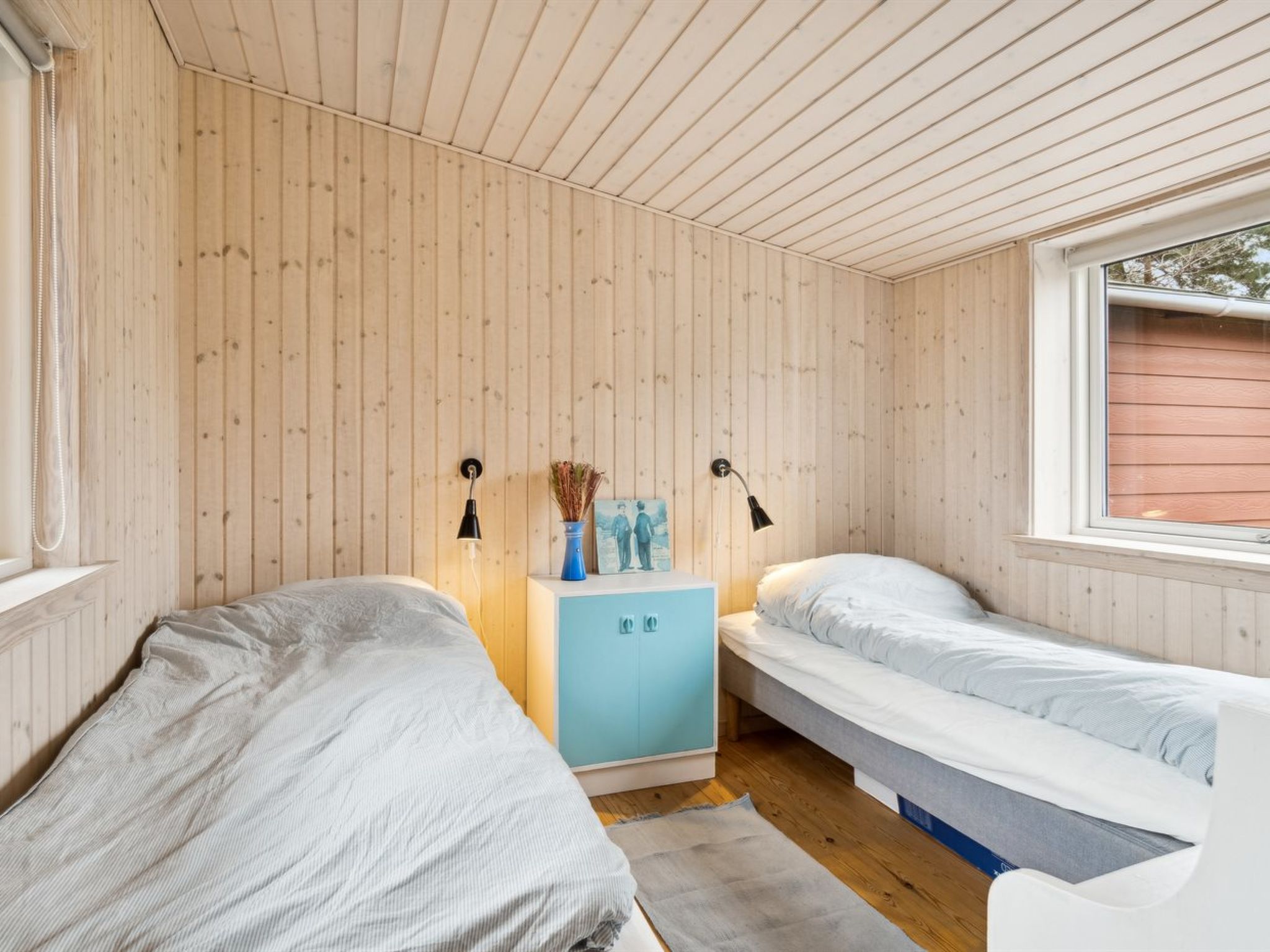 "Torbjörn" - 100m from the sea-Inside