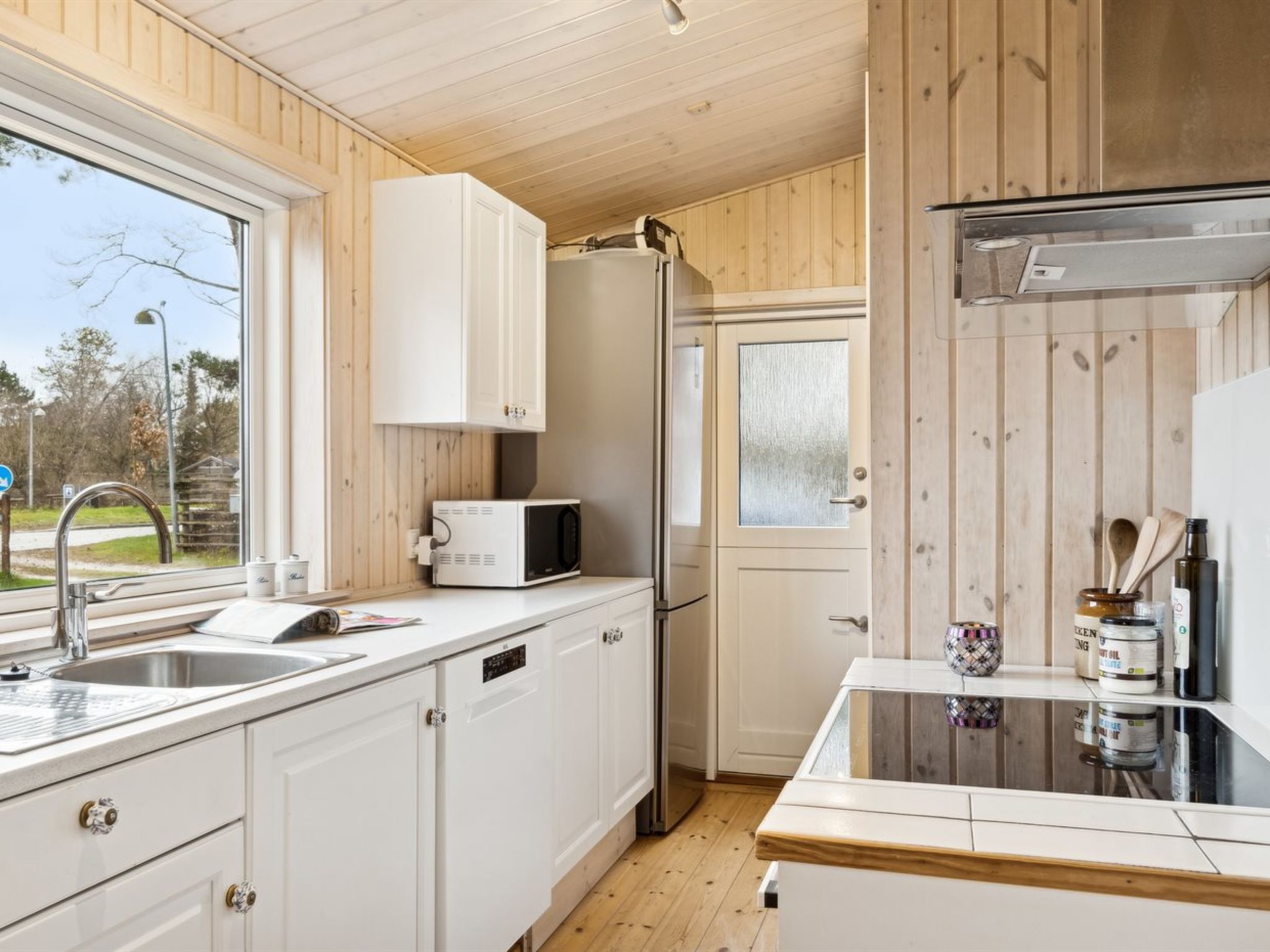 "Torbjörn" - 100m from the sea-Inside