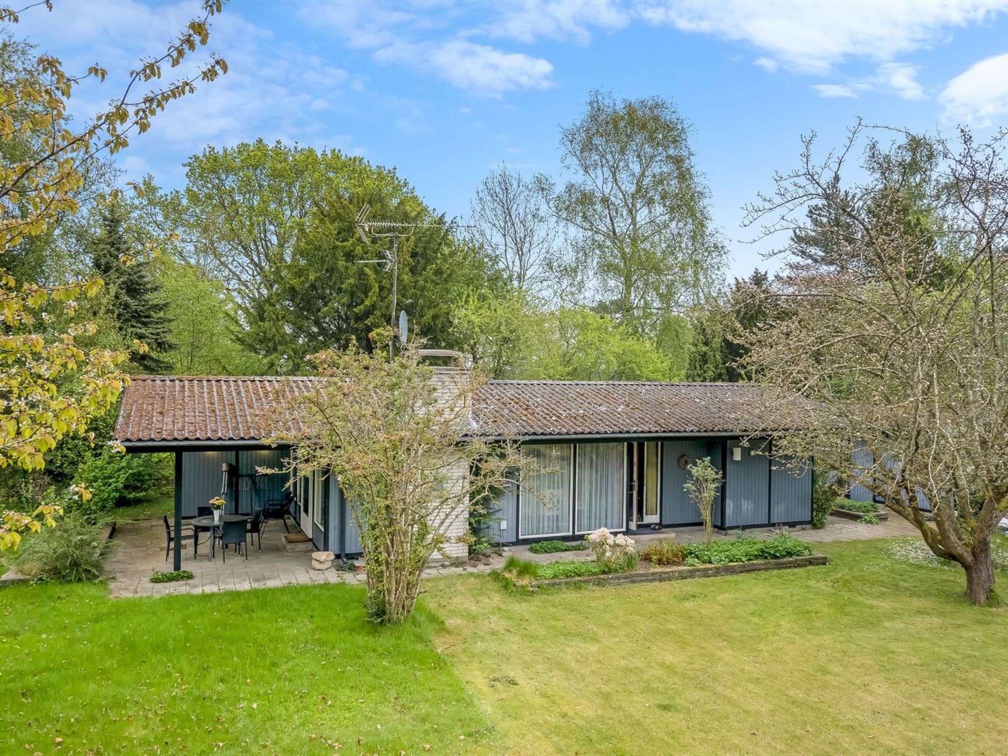 "Aatos" - 150m from the sea - Outside