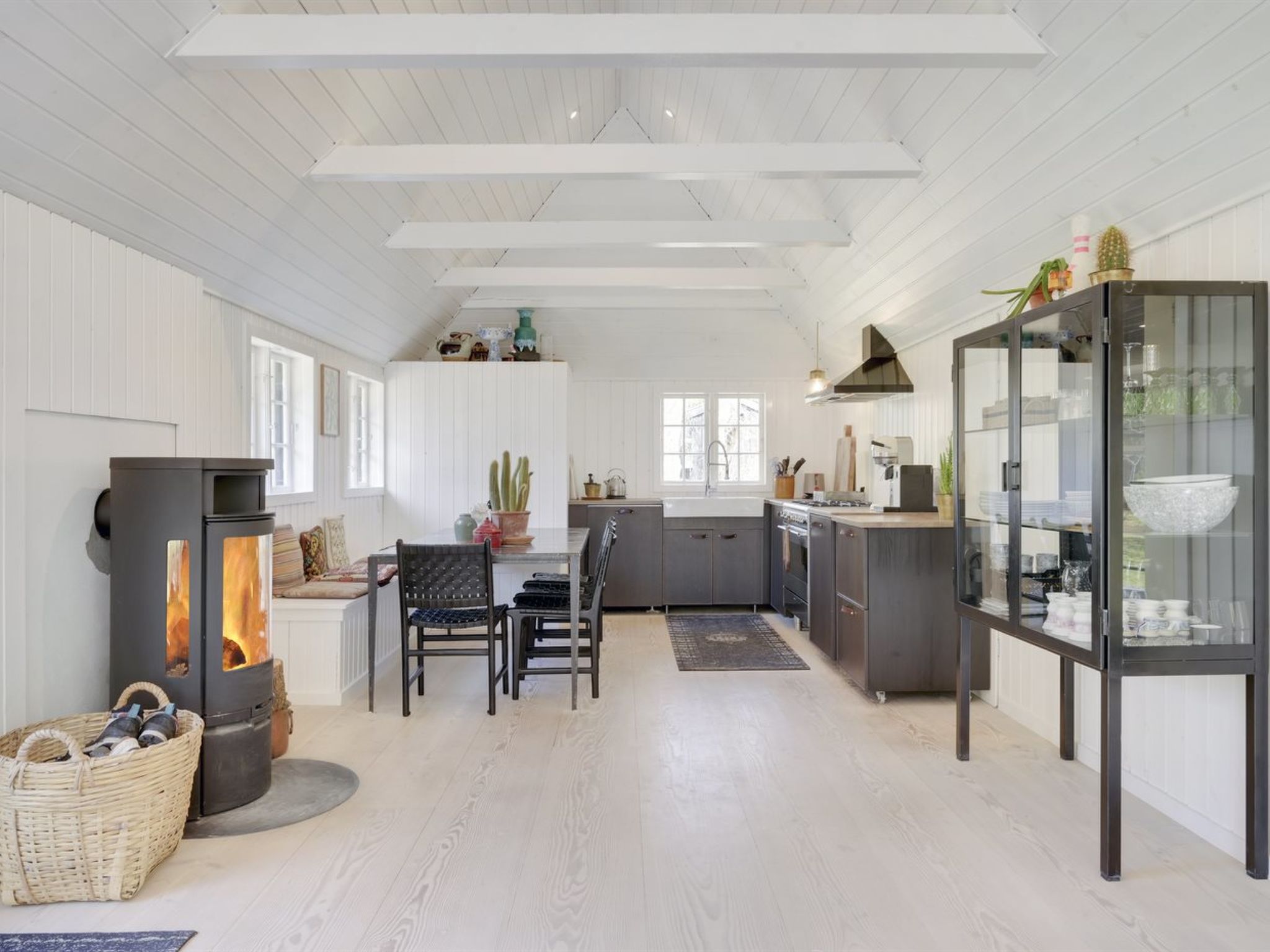 "Venko" - 2.6km from the sea-Binnen