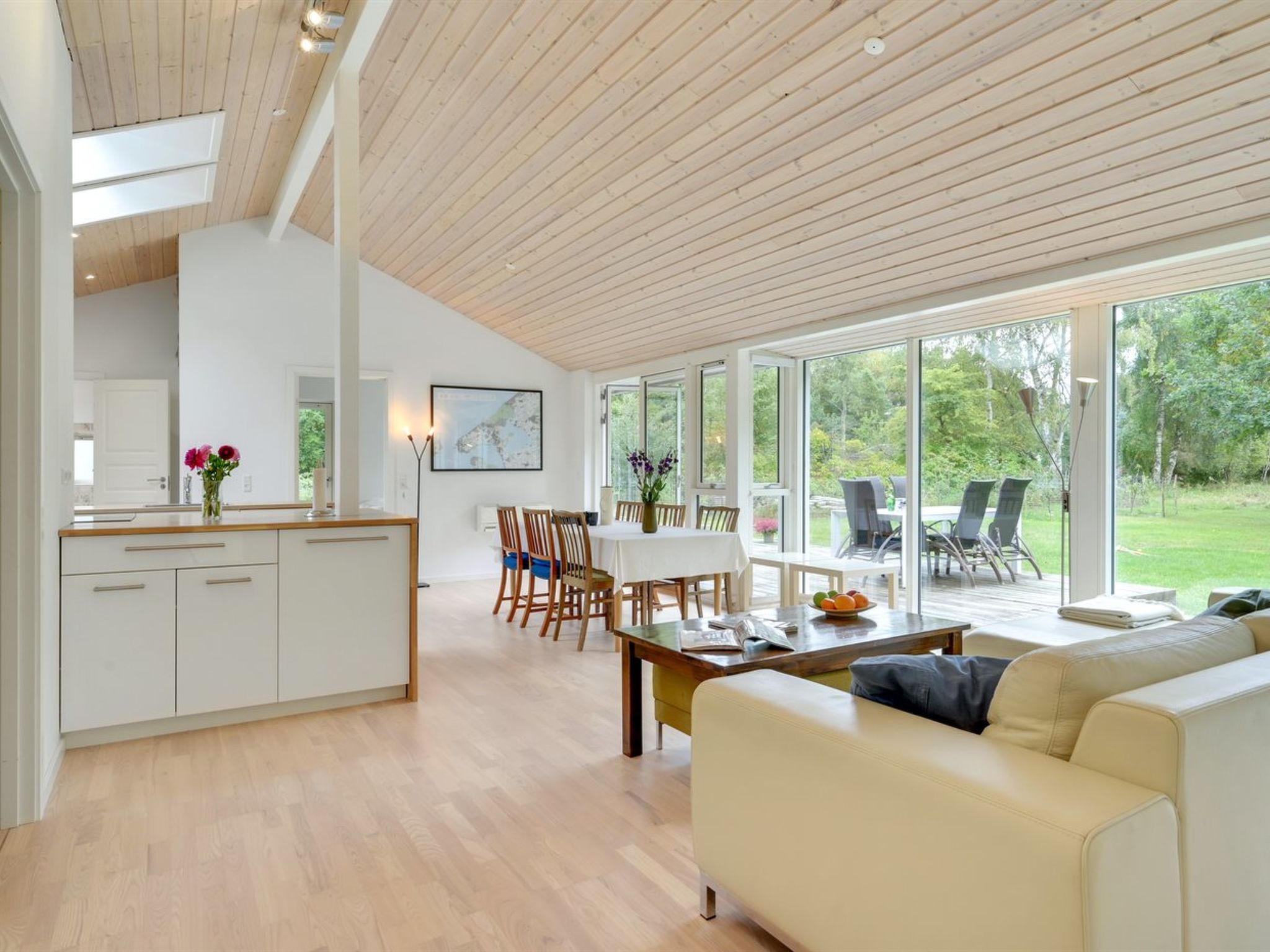 "Heino" - 3.5km from the sea - Binnen