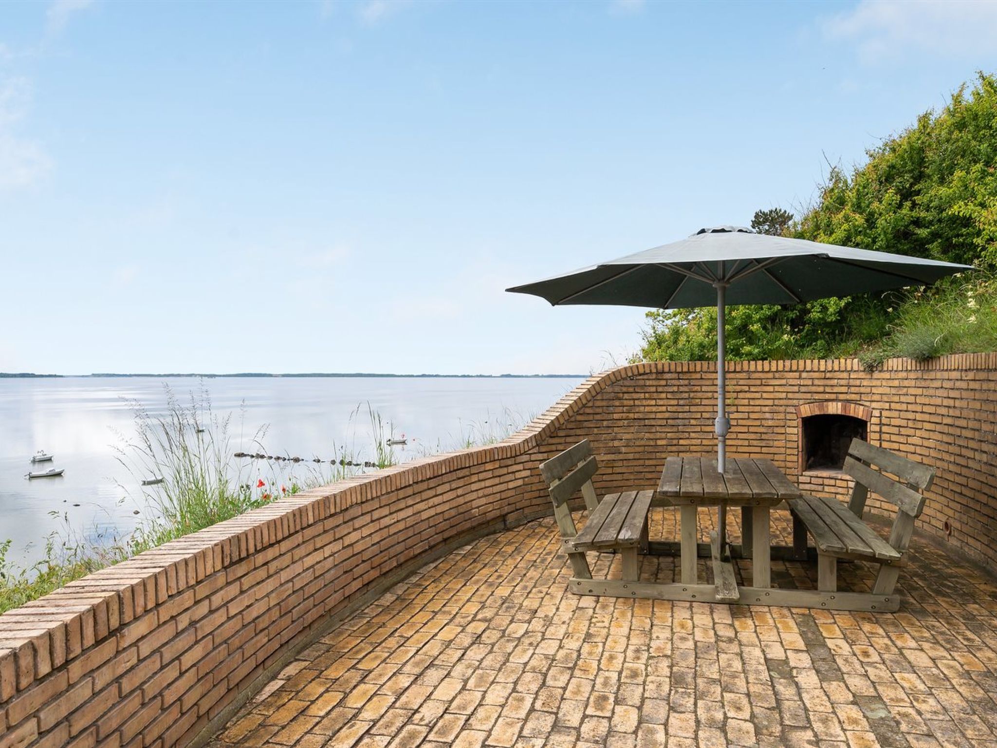 "Grumme" - 30m to the fjord — Terrace (3 of 25)