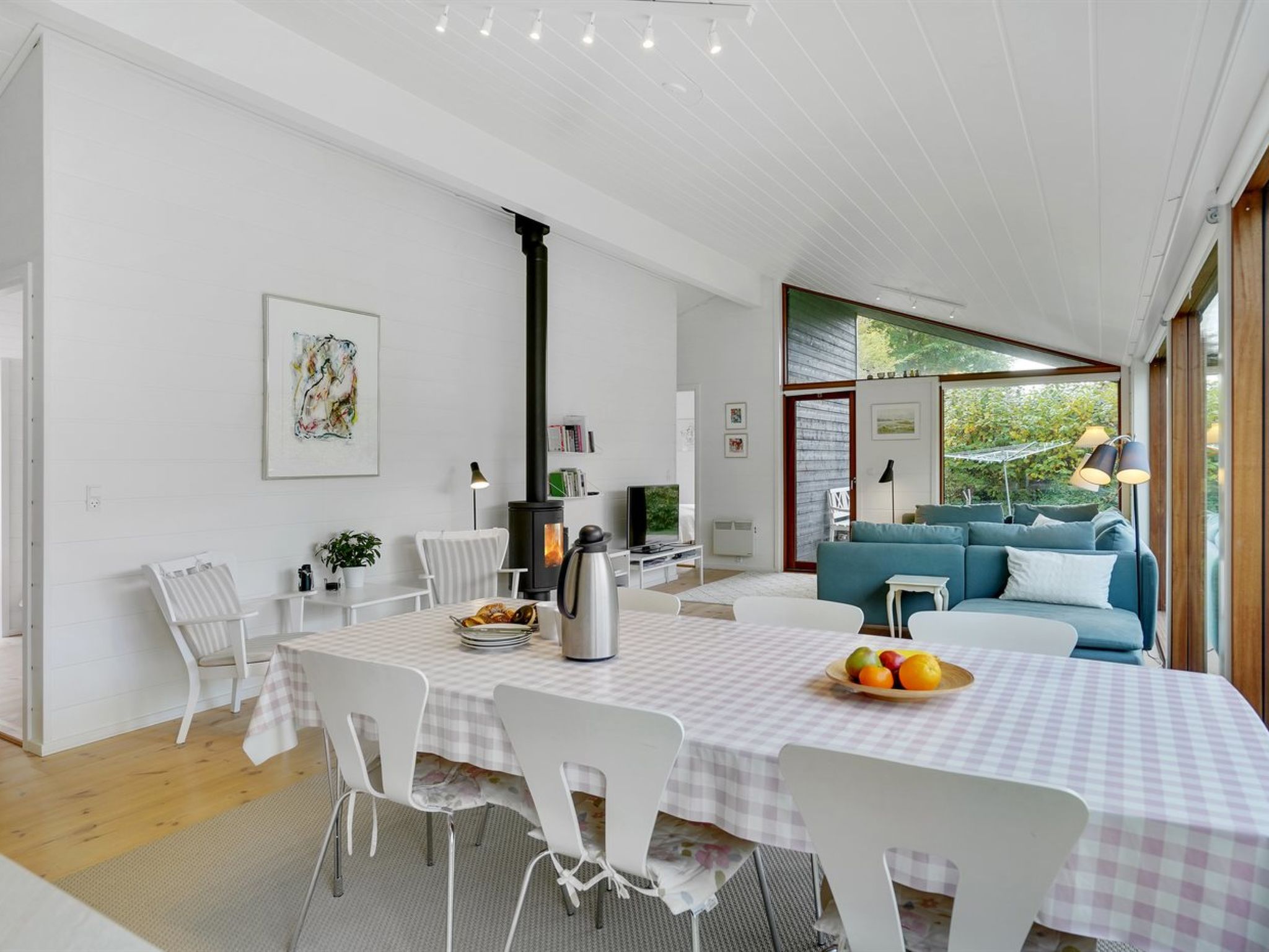 "Aino" - 1km from the sea - Binnen