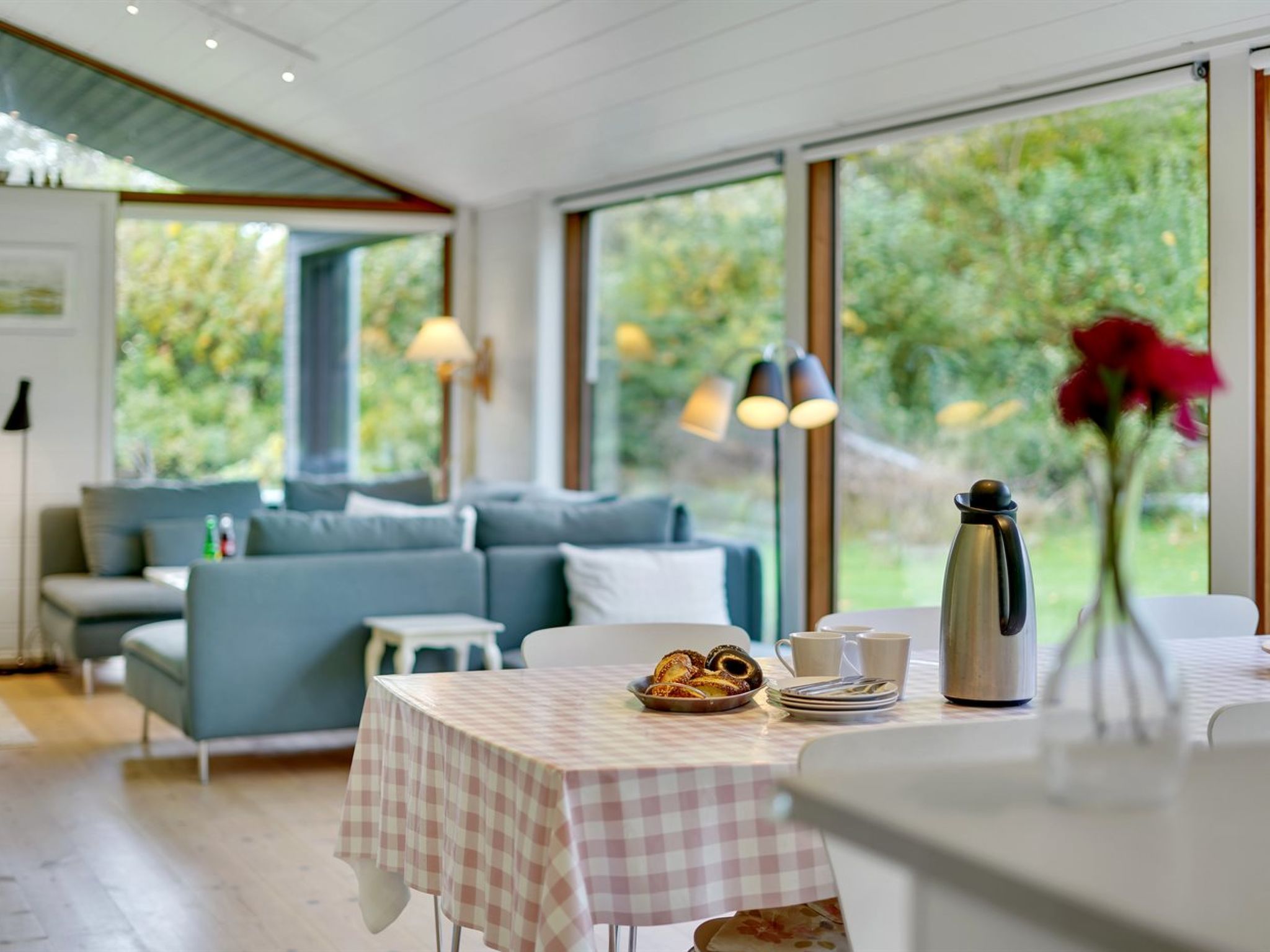 "Aino" - 1km from the sea - Binnen