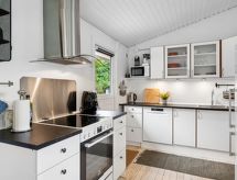 Licht vakantiehuis op 2.1 km van de fjord bij Melby - thumbnail 6