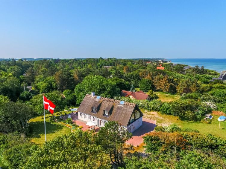 Vakantiehuis met open haard en sauna aan zee in Hundested in Hundested