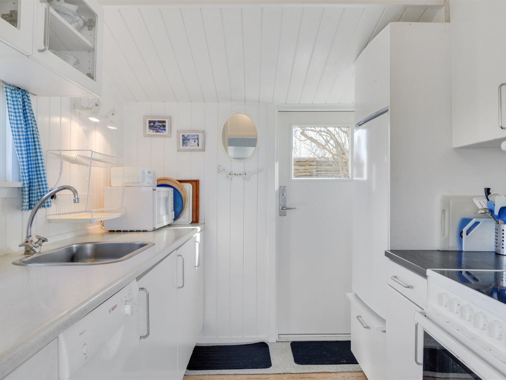 "Orwik" - 30m from the sea - Binnen