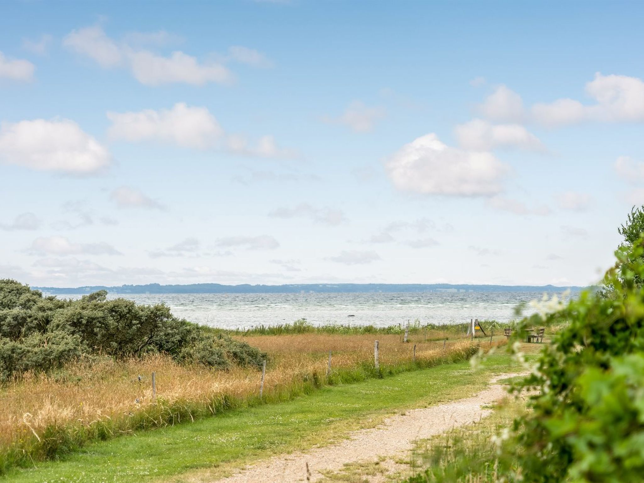 "Bernadete" - 50m to the fjord - Buiten