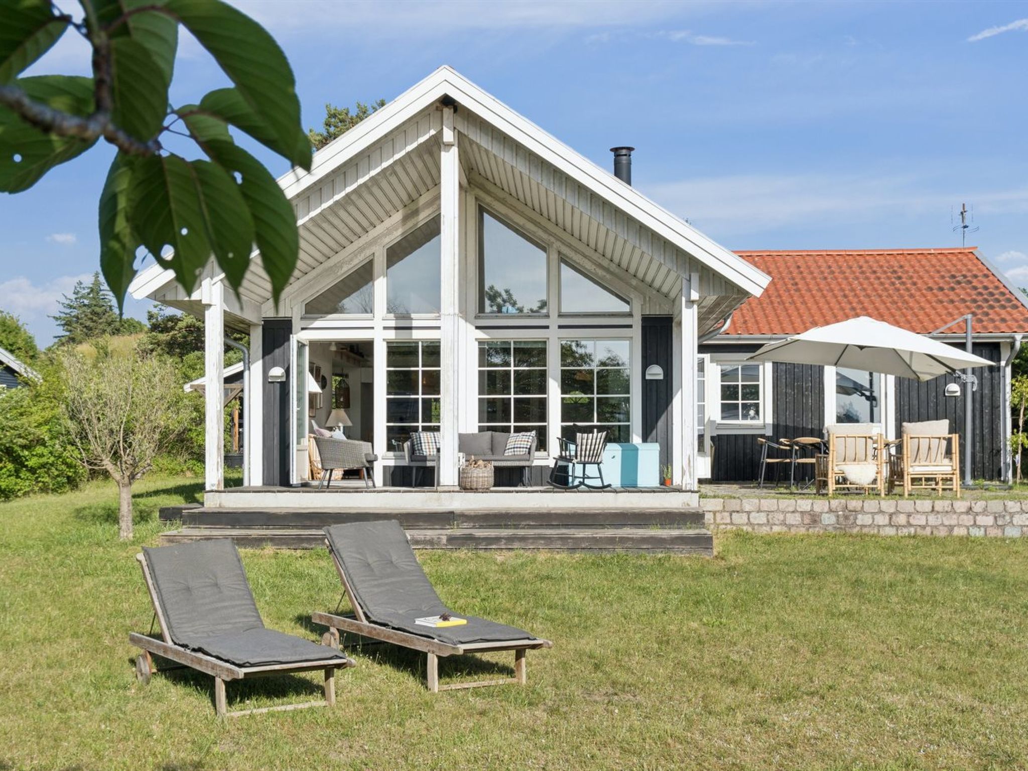 "Bernadete" - 50m to the fjord - Buiten