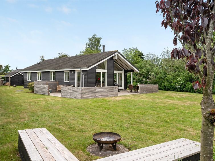 Vakantiehuis met open haard in Jægerspris op 300m van de zee in Jægerspris