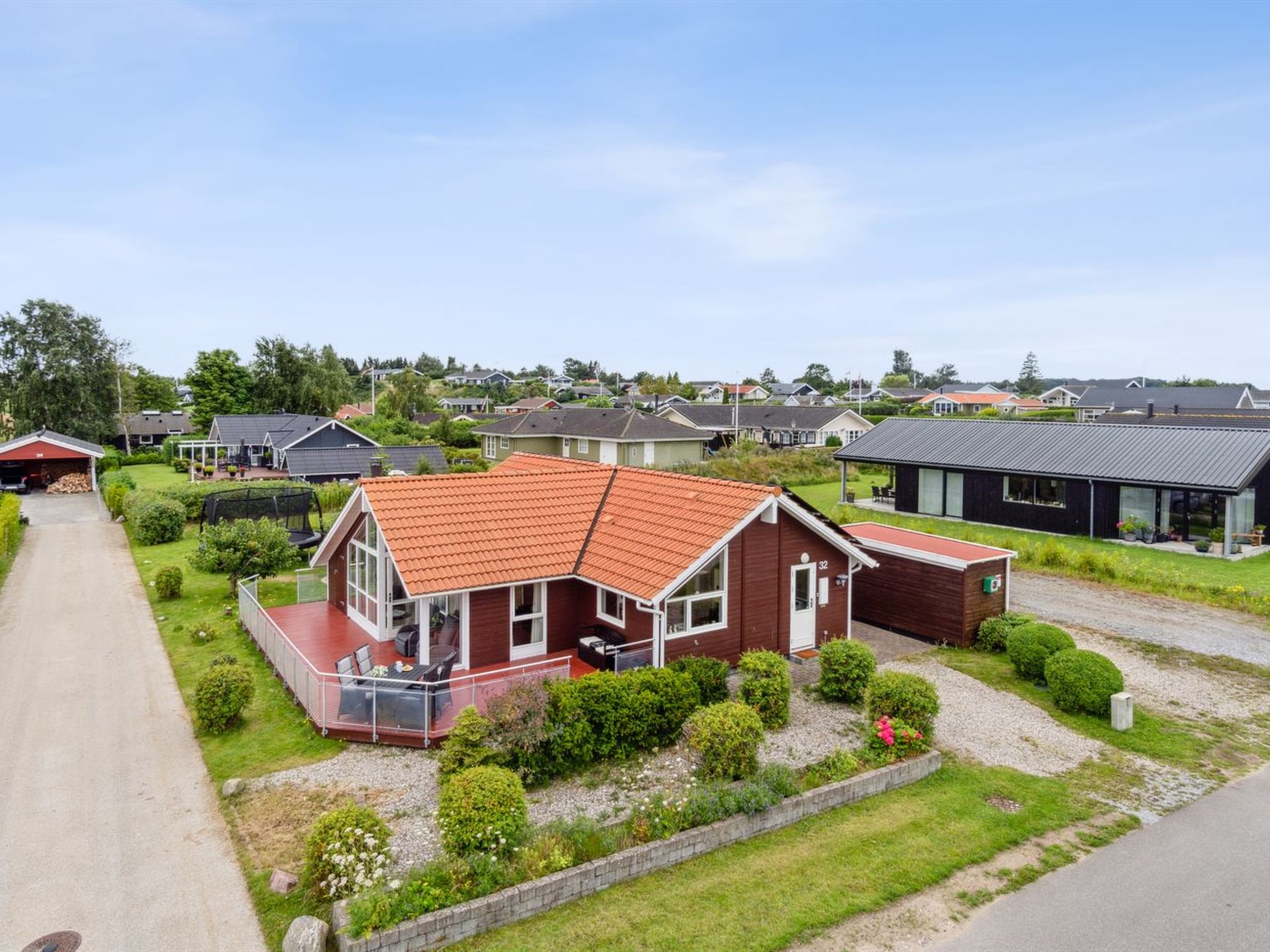 "Annrike" - 175m to the fjord-Outside