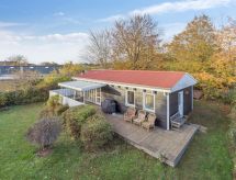 4-persoons vakantiehuis aan zee in Rønne met open haard - thumbnail 6