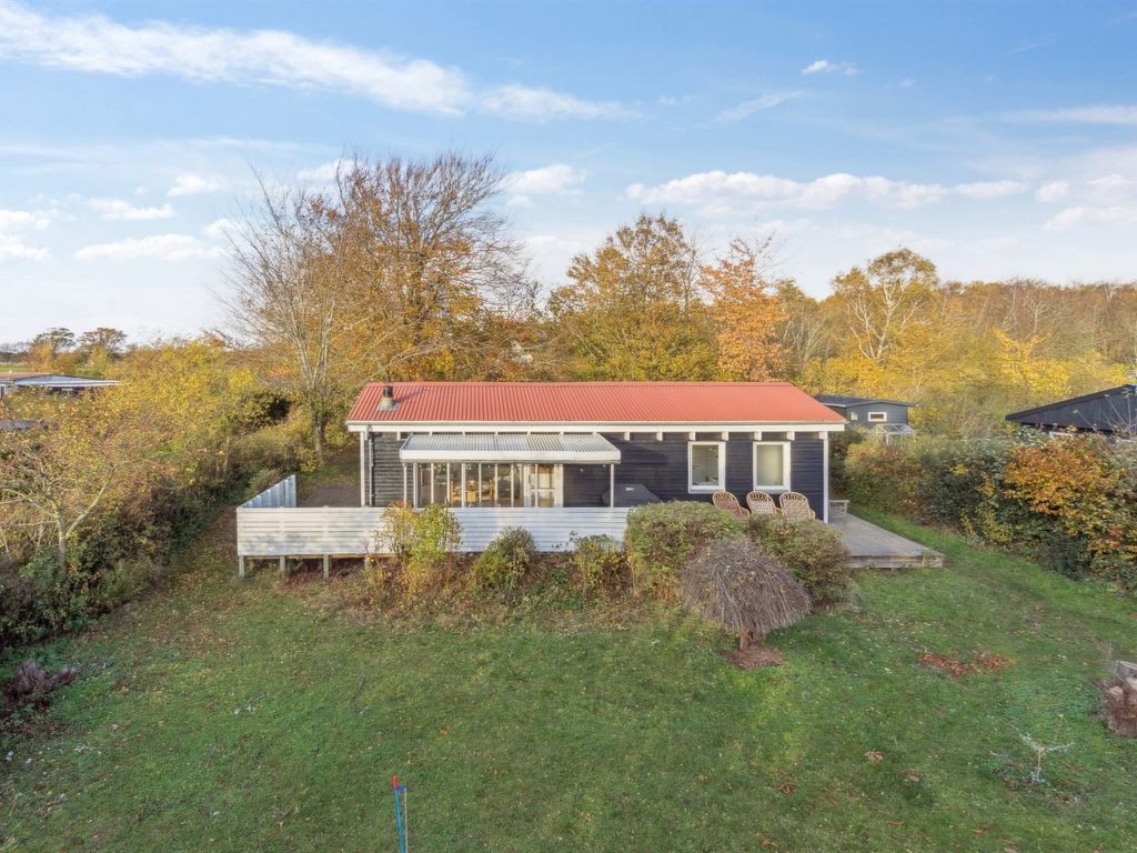 'Anni' - 250m from the sea