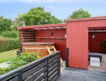 Ruim vakantiehuis voor 10 personen op 1 km van zee in Rønne, Bornholm - thumbnail 6