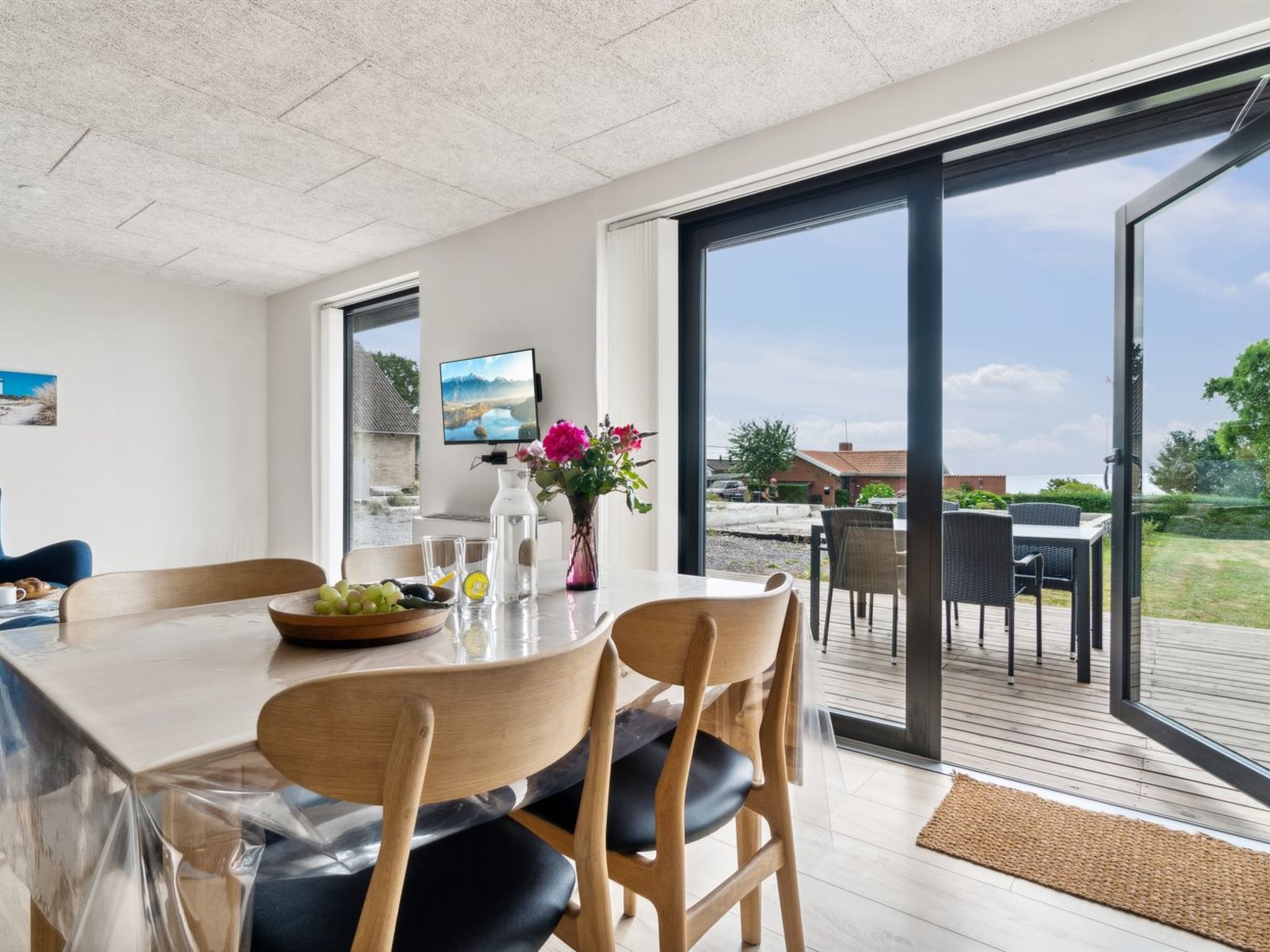 "Rico" - 50m from the sea - Binnen