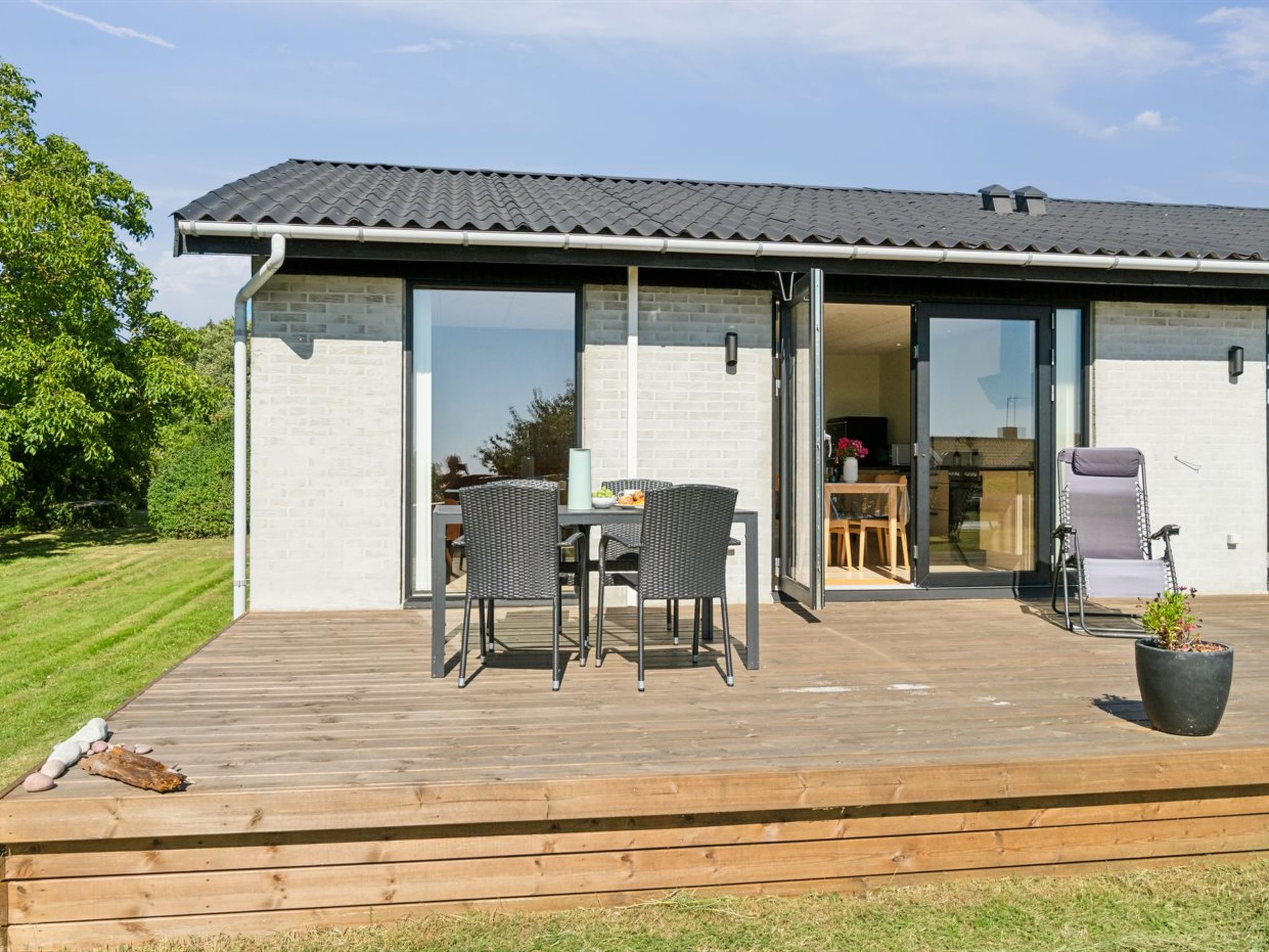 "Yari" - 50m from the sea - Outside