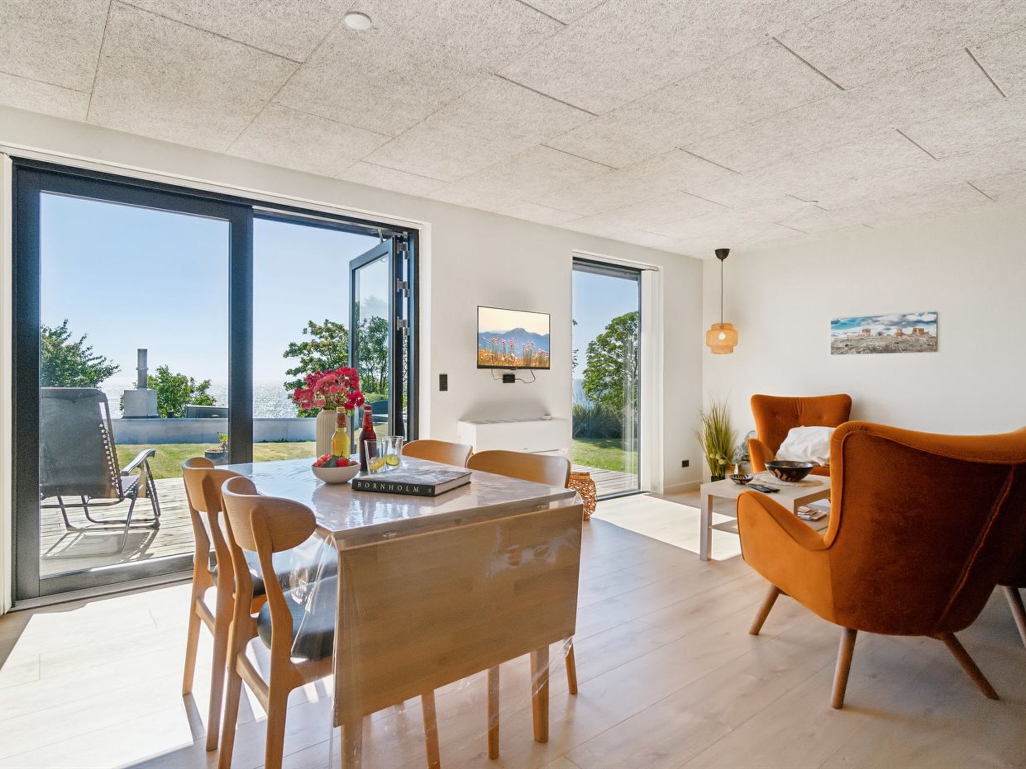 "Yari" - 50m from the sea - Inside