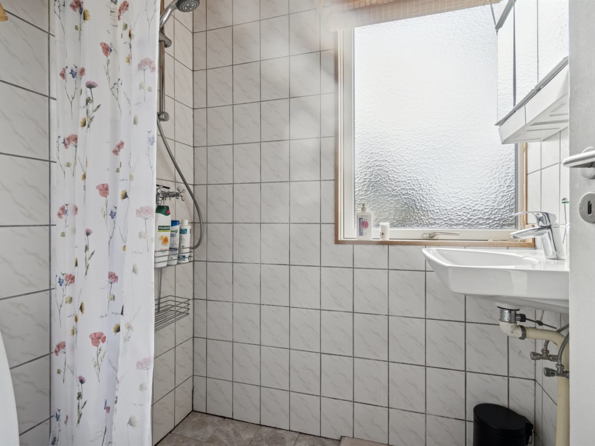 "Joon" - 100m from the sea-Binnen