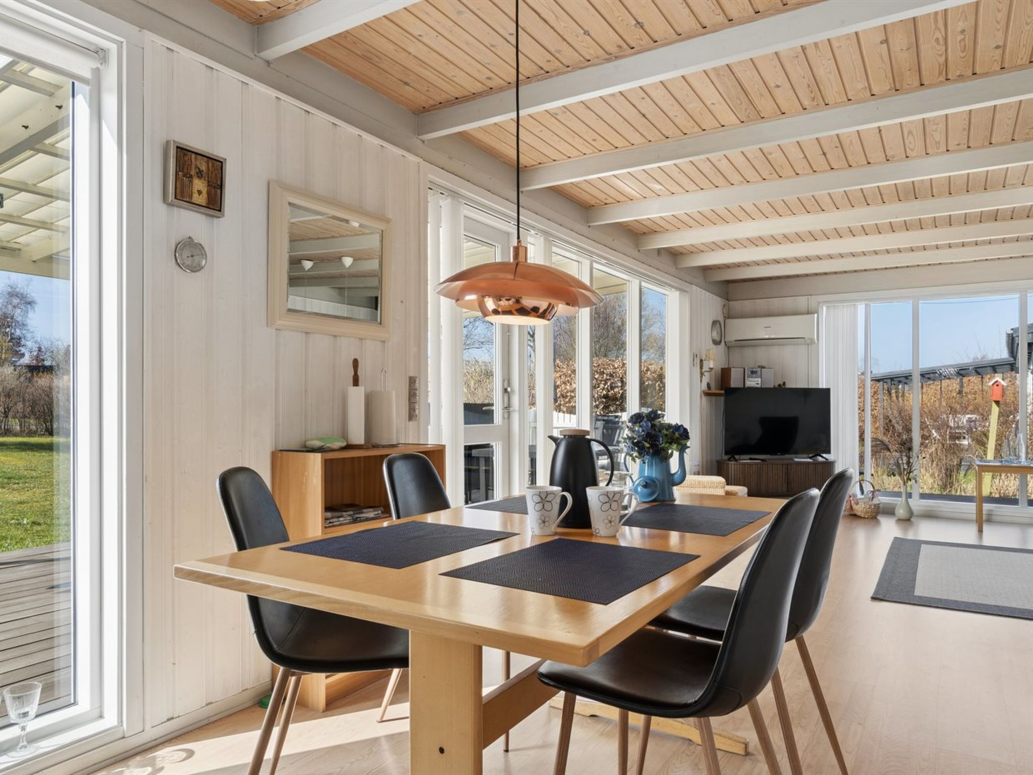 "Selinda" - 250m from the sea - Binnen