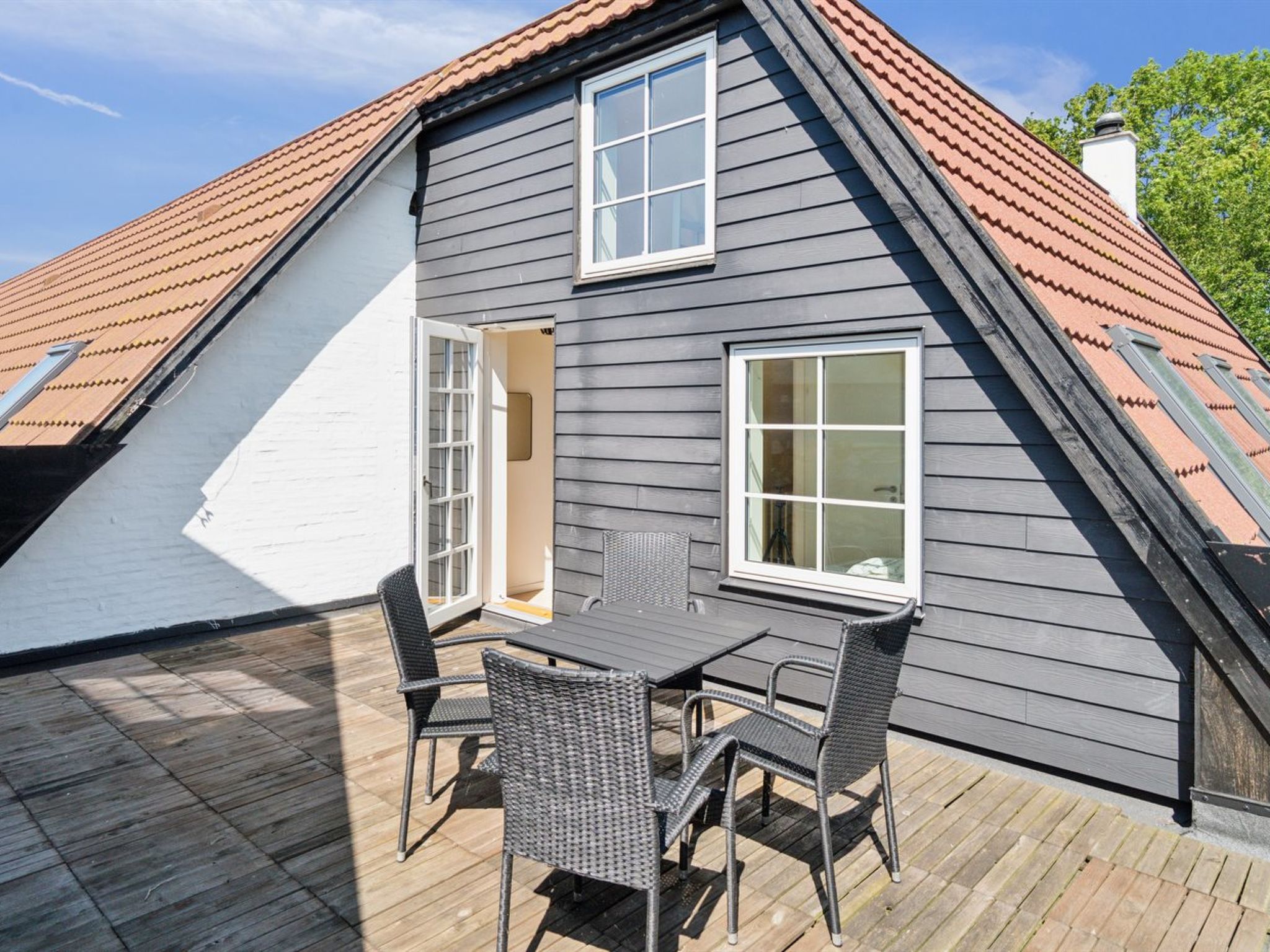 "Skjold" - 250m from the sea