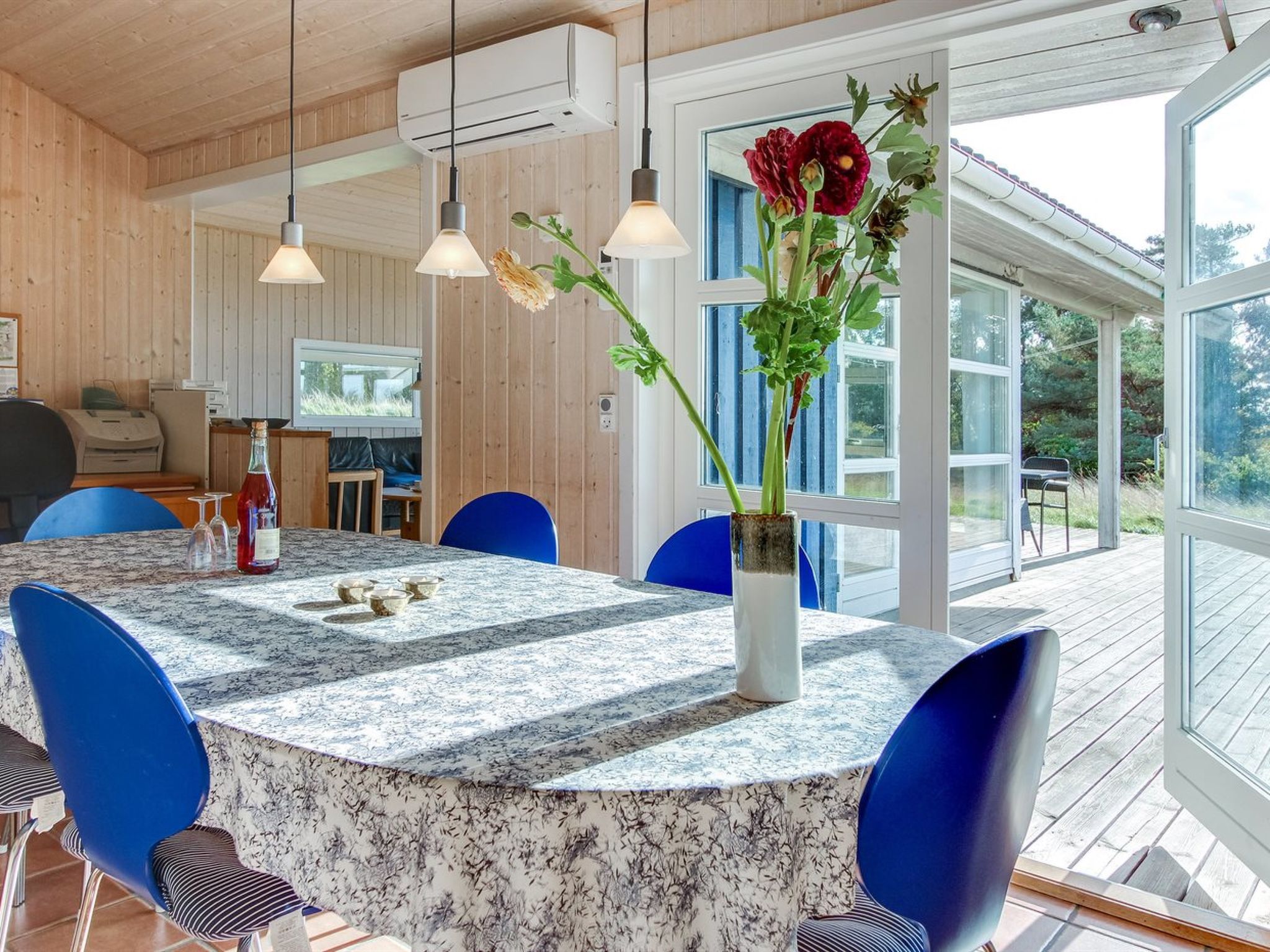 "Kajsa" - 50m from the sea - Binnen