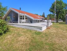 Vrijstaande woning met sauna op 250 meter van de Oostzeekust bij Aakirkeby - thumbnail 1