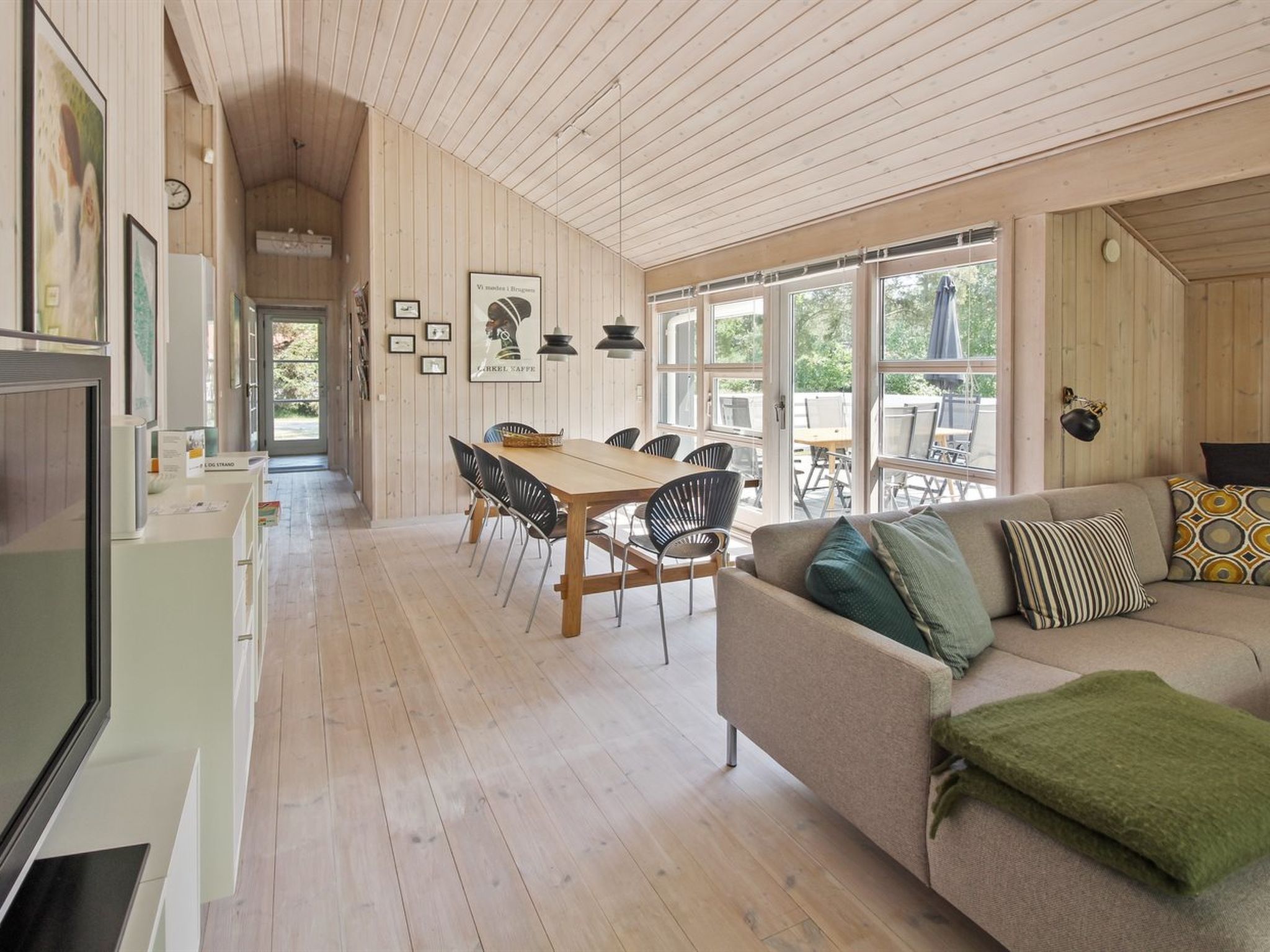 "Nikoletta" - 250m from the sea - Binnen