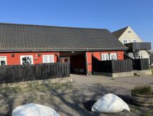 "Lutz" - 6km from the sea