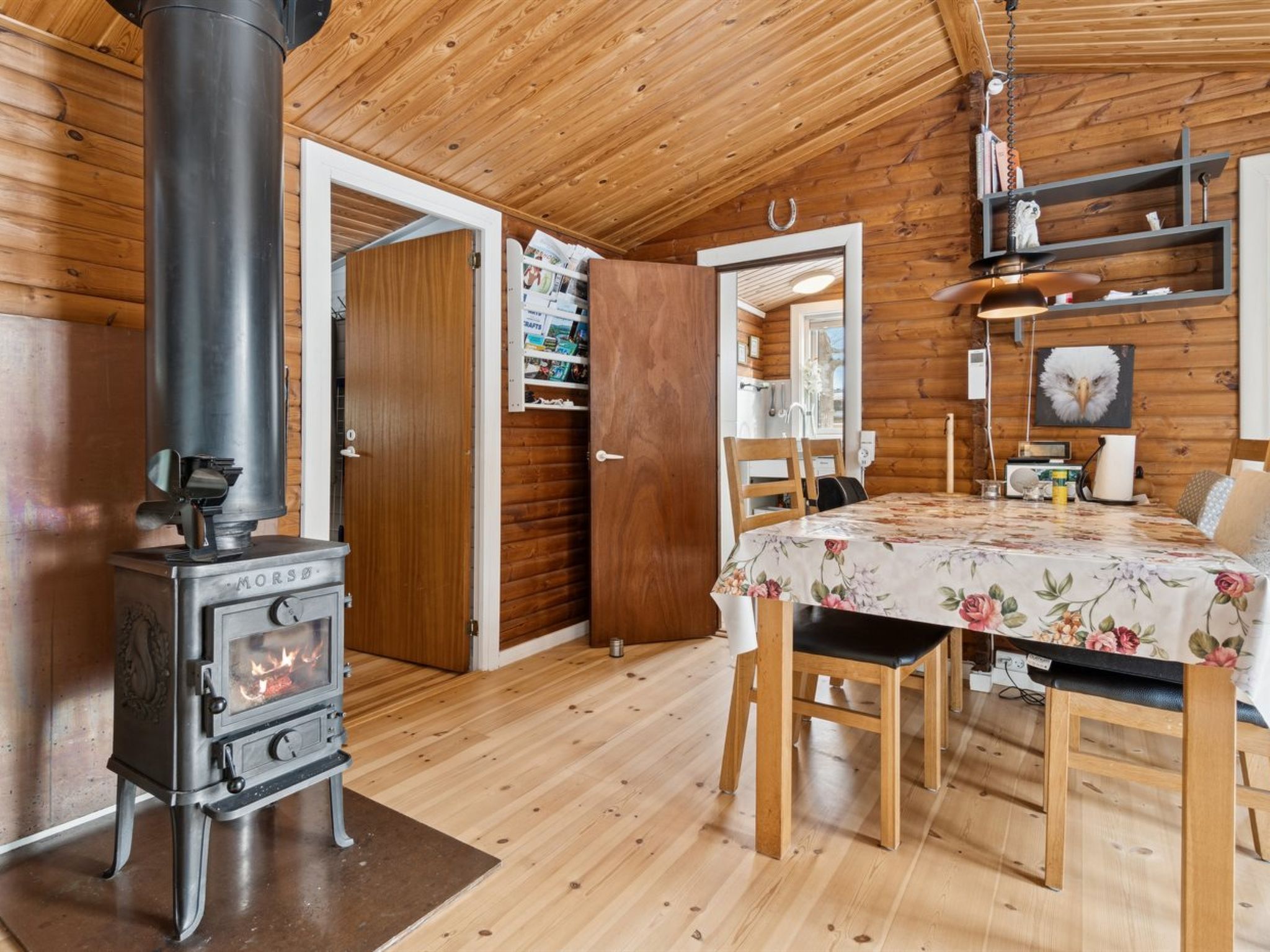 "Heikki" - 700m from the sea - Binnen