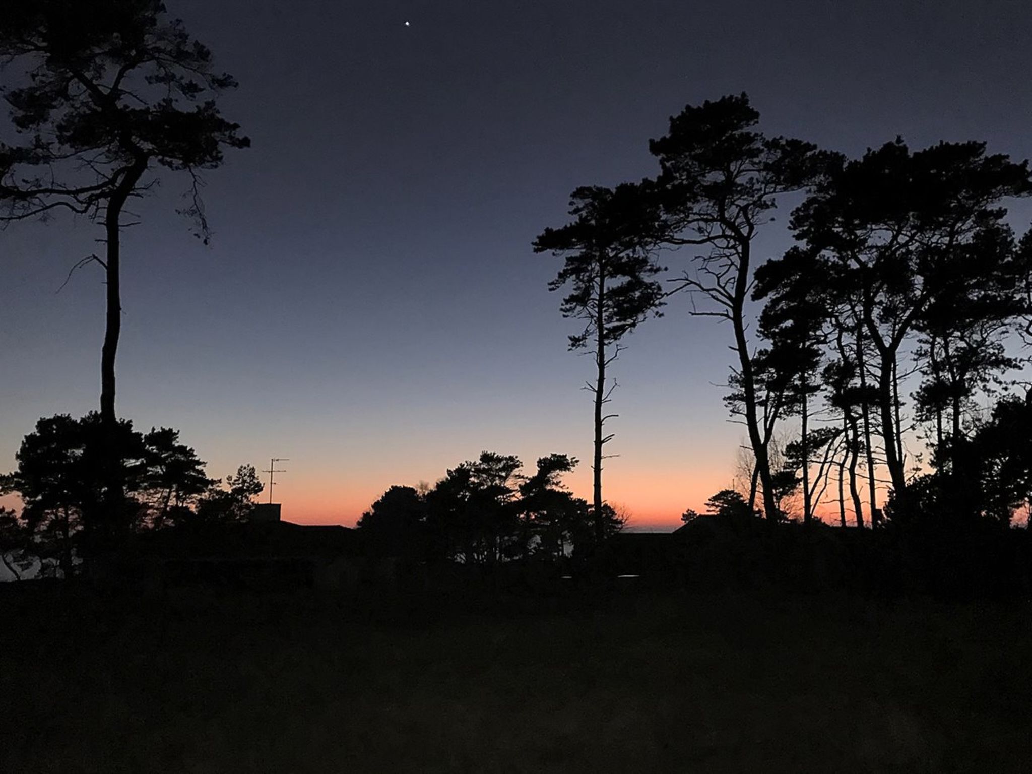 "Gyrid" - 150m from the sea-Outside