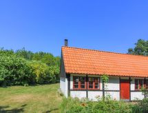 Authentiek vakantiehuis Viggo op 300m van de Oostzeekust op Bornholm - thumbnail 1