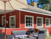 Vrijstaande woning op 800m van zee met grote tuin bij Aakirkeby - thumbnail 4