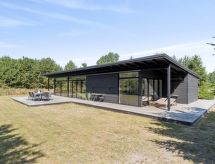 8-persoons vakantiehuis in Aakirkeby op 350 meter van zee - thumbnail 2