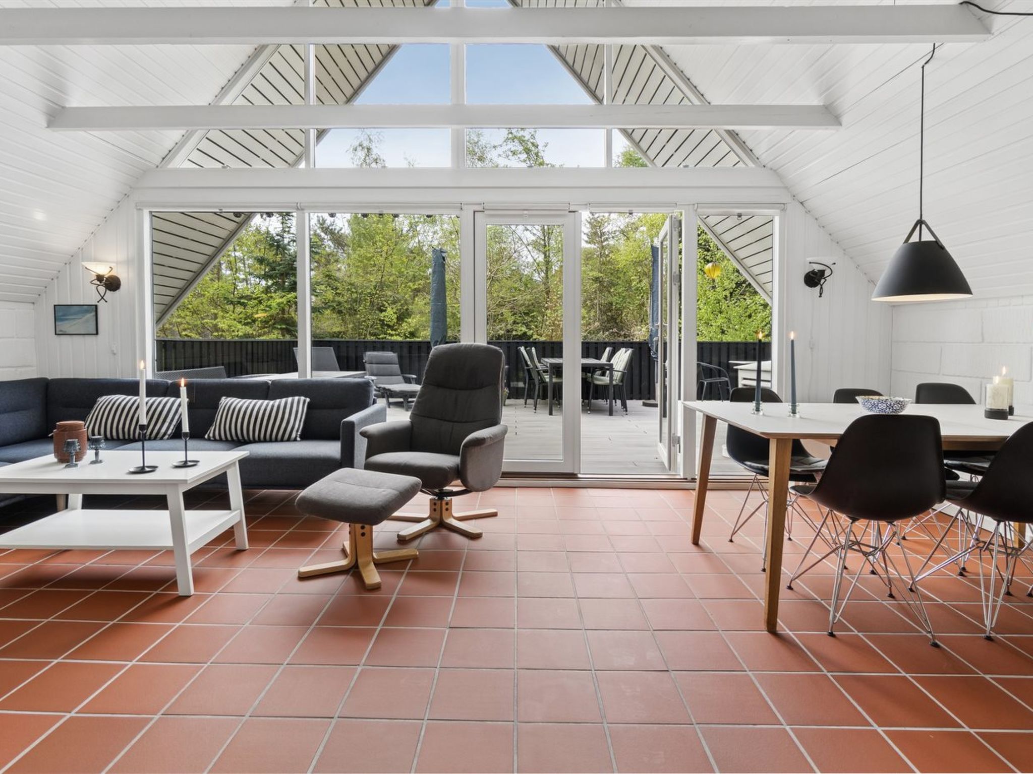 "Lillesol" - 400m from the sea - Inside
