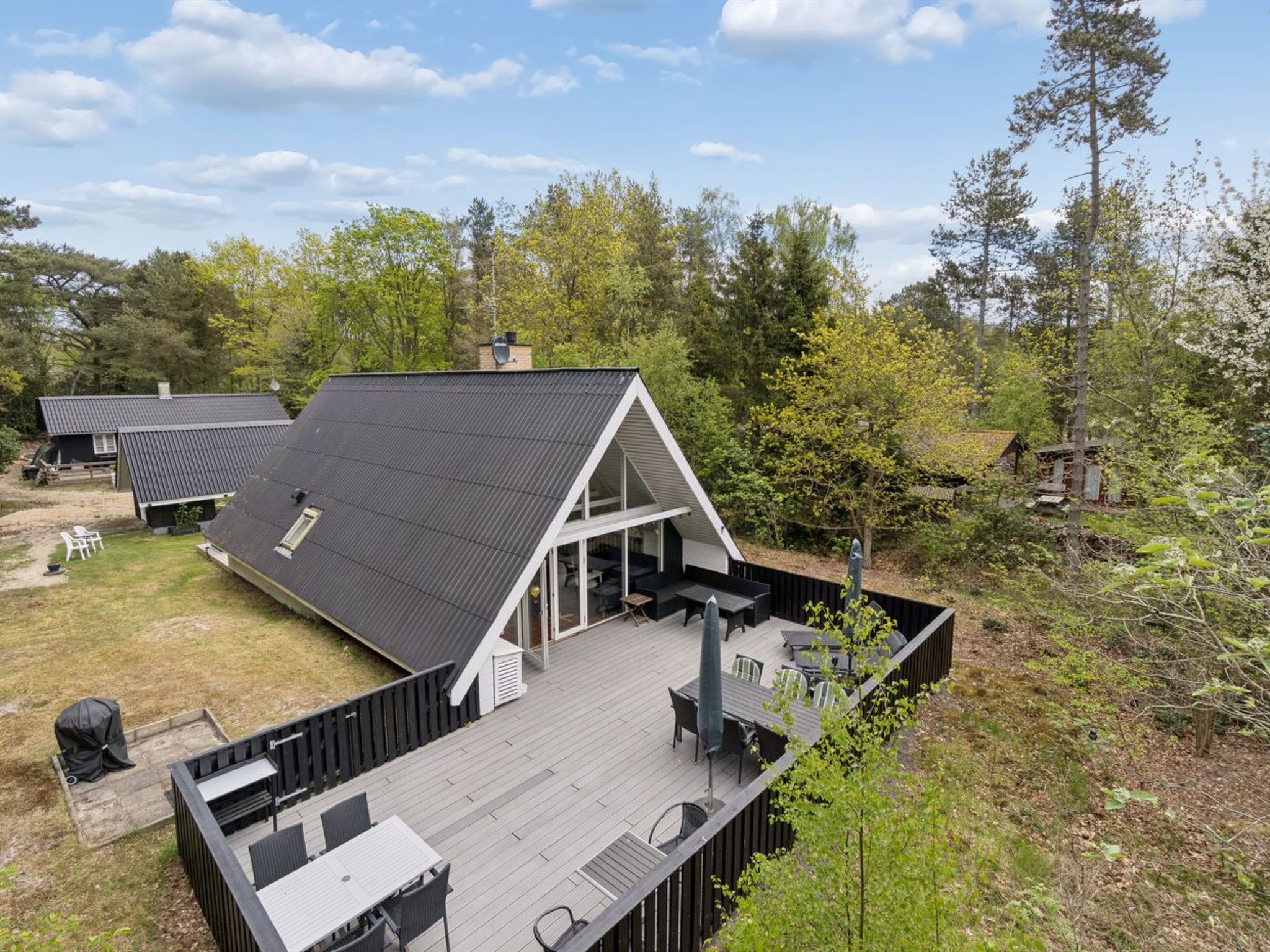 "Lillesol" - 400m from the sea - Outside