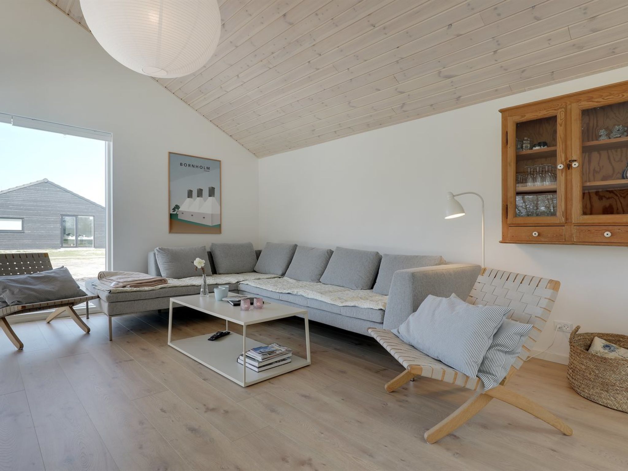 "Oke" - 350m from the sea - Inside