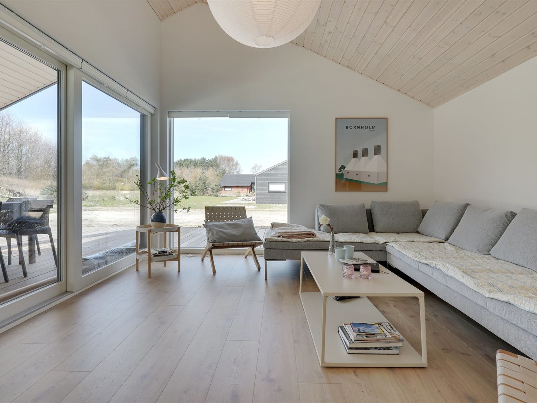 "Oke" - 350m from the sea - Inside