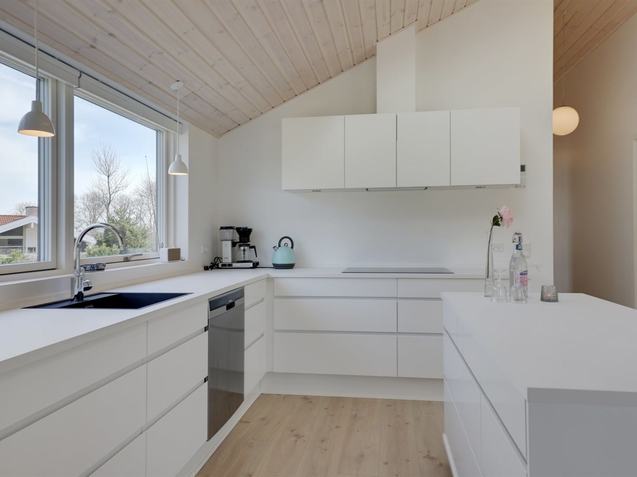 "Oke" - 350m from the sea - Inside