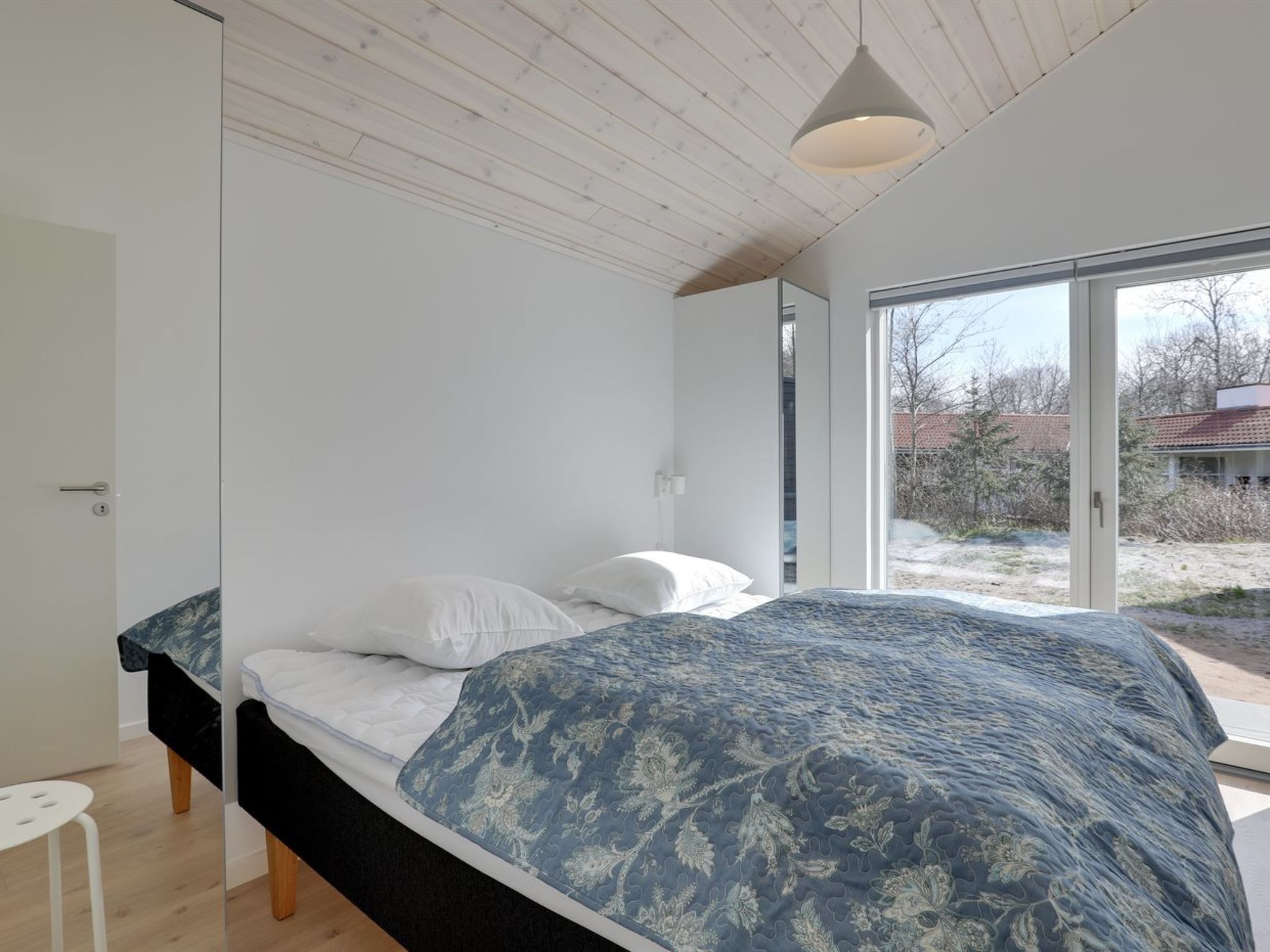 "Oke" - 350m from the sea - Inside