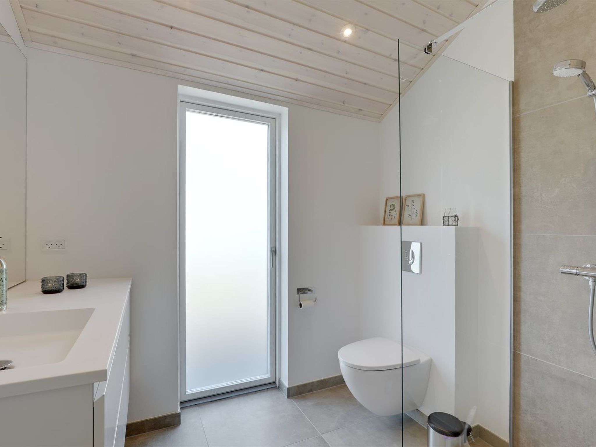"Oke" - 350m from the sea - Inside